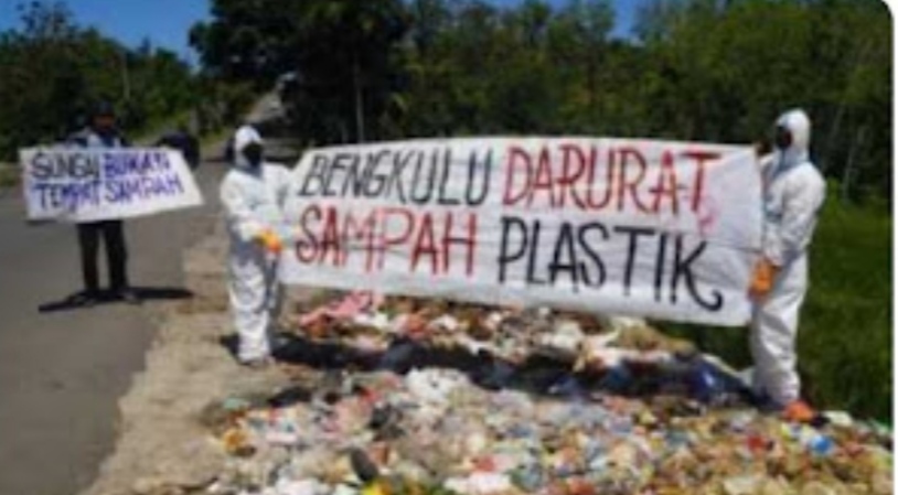 Sungai Bengkulu Darurat Sampah Plastik Cover Publik