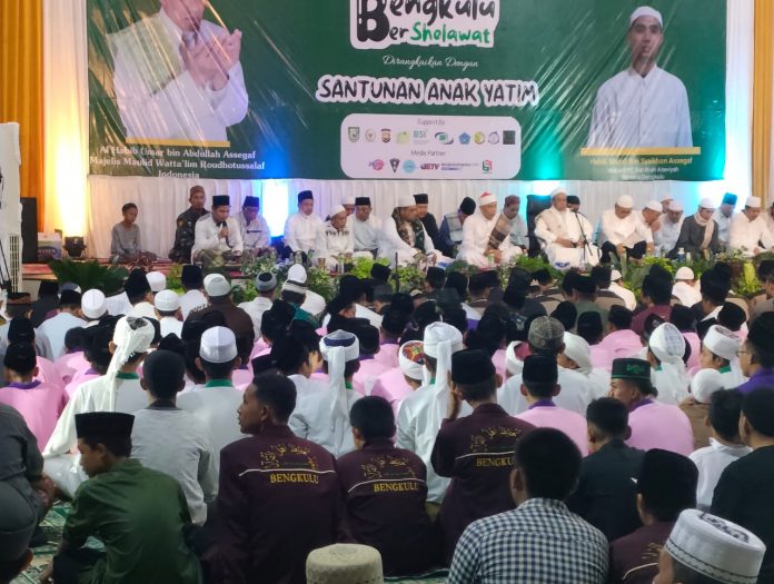 Tabligh Akbar di Masjid Raya Baitul Izzah Bersama Rabithah Alawiyah Bengkulu